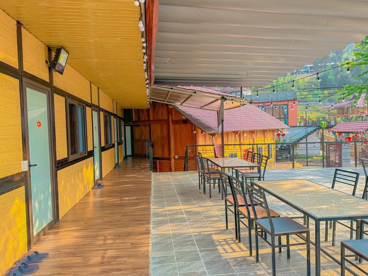 Plum Homestay Đồng Văn Esterno foto
