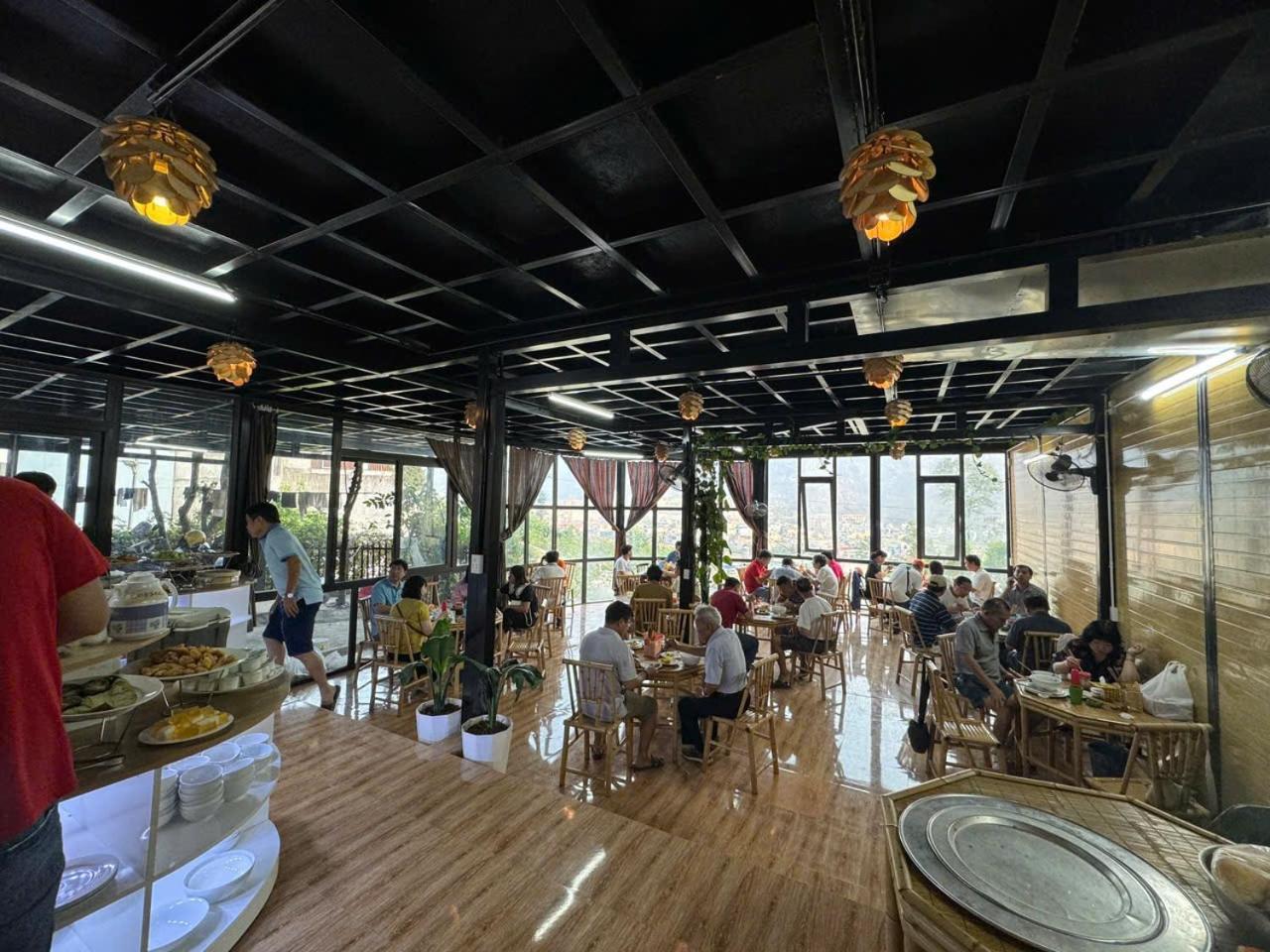 Plum Homestay Đồng Văn Esterno foto