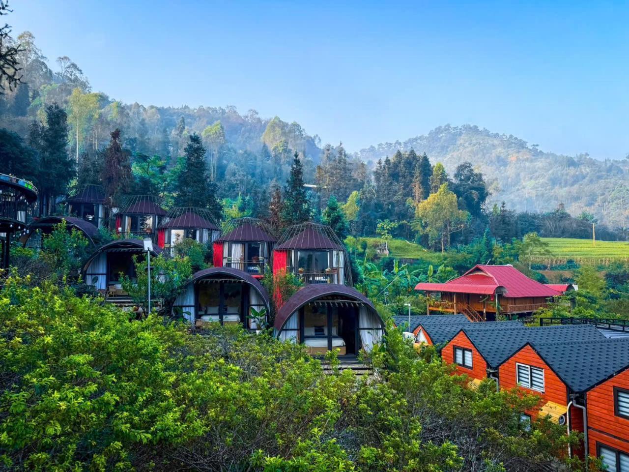 Plum Homestay Đồng Văn Esterno foto